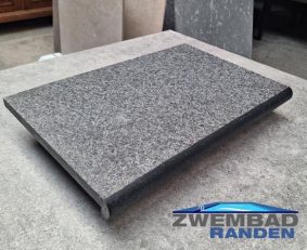 Basalt Randtegel 50x35x2-4cm ronde gezoete neus